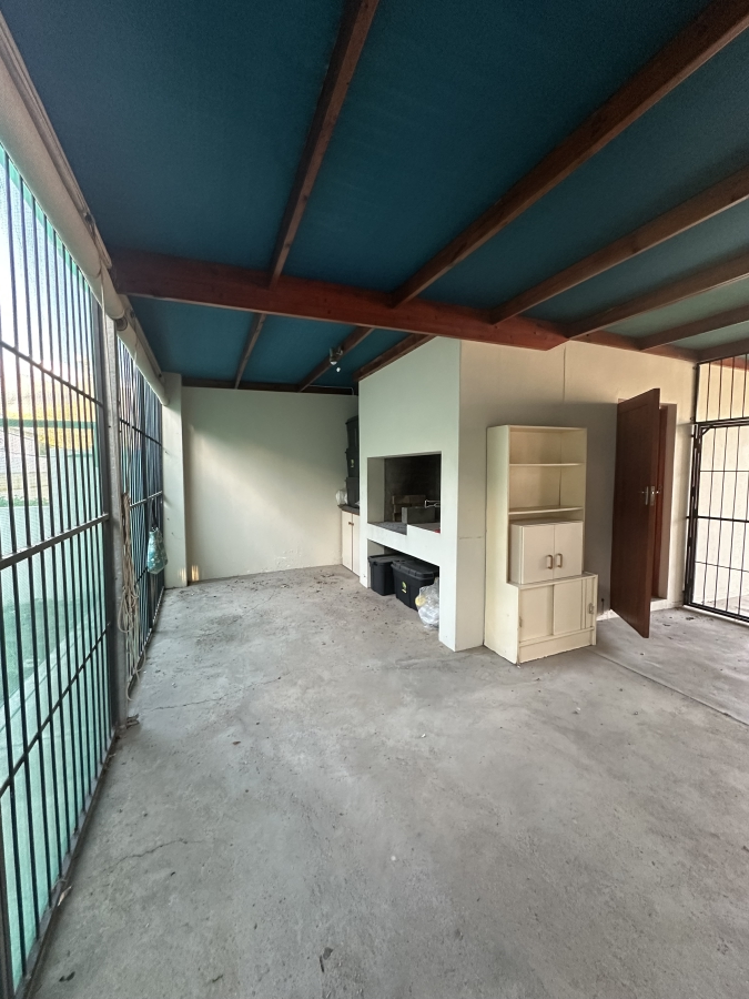 2 Bedroom Property for Sale in Porterville Western Cape